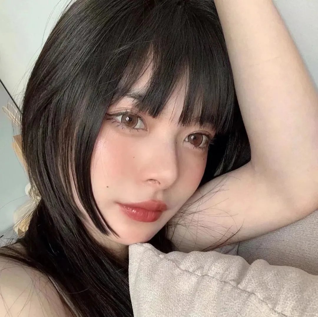 聪明的金发美女